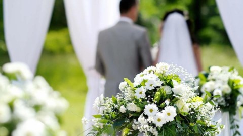Toya gedən hər kəsdən vaksin sənədi tələb olunacaq