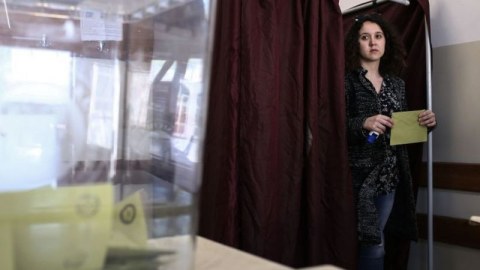 Türkiyədə seçki baryeri 7%-ə endirilə bilər