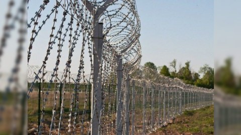 Polşa Belarusla sərhəddə fövqəladə vəziyyət elan etdi