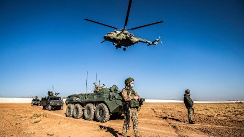 Türkiyə Rusiyanı silah bazarında SIXIŞDIRIR