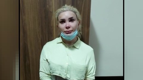 Cinsi azlıq nümayəndəsi Bakıda məşhur gözəllik mərkəzini DAĞITDI