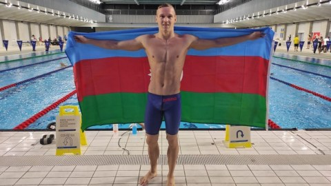 Üzgüçümüz Tokioda üçqat çempion oldu