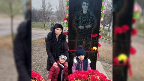 Şəhidin həyat yoldaşı tələbə oldu - FOTOLAR