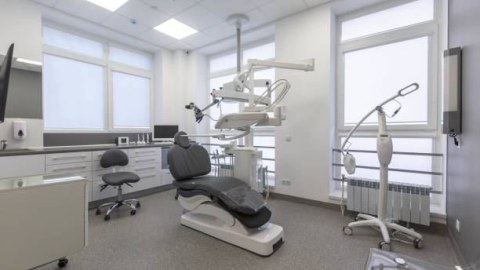 Stomatoloji klinikalar yoluxucu xəstəliklərin yayılmasına səbəb olur