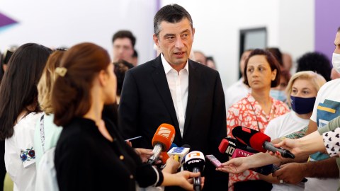 Qaxariya Saakaşvilini “karikatura” adlandırdı