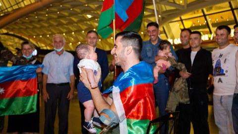 Daha 11 qazimiz sağalaraq Vətənə döndü - FOTOLAR