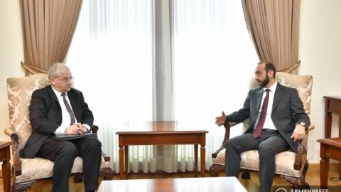 Rusiyalı həmsədr Ararat Mirzoyanla görüşdü