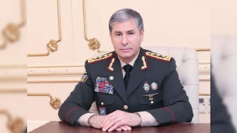 Nazir polkovniki təqaüdə göndərdi