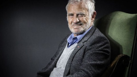 Bu gün əfsanəvi aktyorla vida mərasimi keçirilir