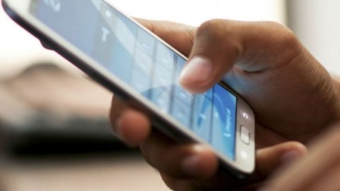 Mobil operatorların lisenziyaları 10 il müddətinə uzadıldı