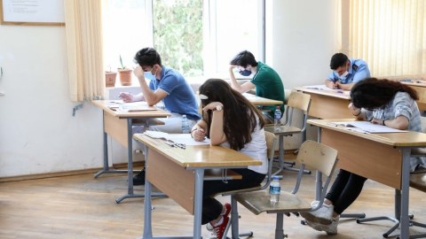 1500-dən çox şagird imtahan verdi