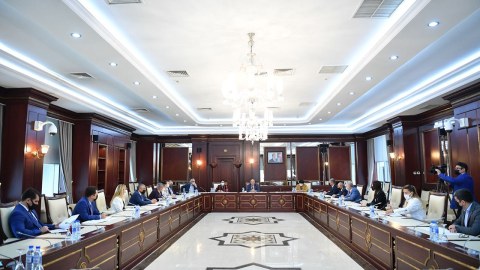 Bu qanun layihələri plenar iclasa tövsiyə olundu 