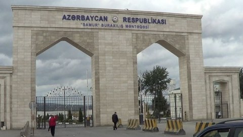 Sərhəd-buraxılış məntəqələrinin SİYAHISI təsdiqləndi