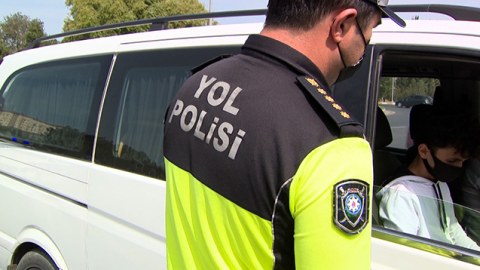 Sumqayıtda sürücülər karantini pozdu - VİDEO