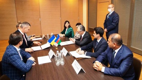 Bakı və Kiyev arasında protokol imzalandı  