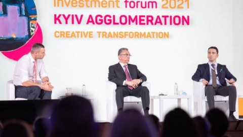 Kliçko Bakının təcrübəsindən yararlanmaq istəyir