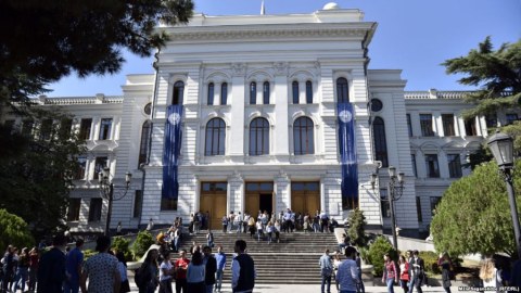 Qonşu ölkədə azərbaycanlı tələbələrin sayı artdı
