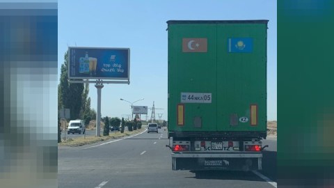Türkiyənin yük maşını Sevan-Yerevan yolunda - FOTO