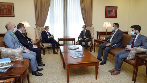 Mirzoyan fransalı həmsədrlə Qarabağı müzakirə edib