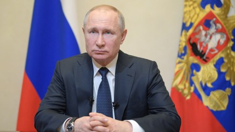 “Dünən bütün günü koronaviruslu xəstə ilə ünsiyyətdə olmuşam” - Putin 