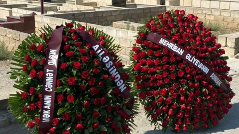 Mehriban Əliyeva Yaqub Zurufçunun dəfn mərasiminə əklil göndərdi