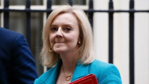 Britaniyada yeni XİN rəhbəri təyin edildi