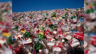 Bu ölkə 2050-ci ilə qədər plastikdən imtina edəcək