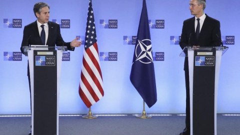Blinken NATO rəhbəri ilə Əfqanıstanı müzakirə edib