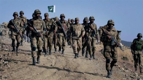Terrorçular Pakistanın 7 əsgərini öldürdü