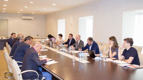 Mətbuat Şurasında beynəlxalq ekspertlərlə görüş keçirilib