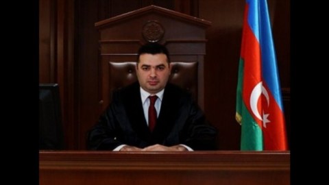 Arvadını güllələyən hakimin istintaqı başa çatdı