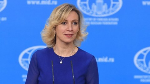 Zaxarova İranın yük maşınlarının saxlanmasından DANIŞDI