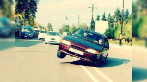 Avtoxuliqanlıq edən şəxs polisi vurdu - həbs edildi