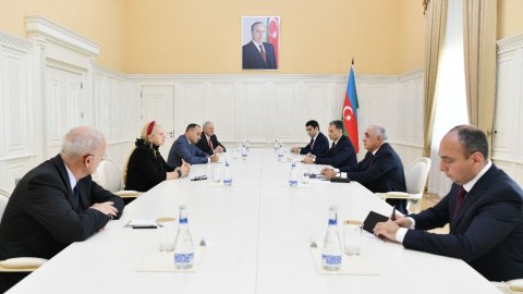 Əli Əsədov Beynəlxalq Astronavtika Federasiyasının prezidenti ilə görüşüb