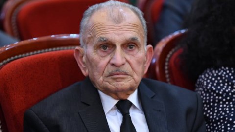 İlham Əliyev Xalq artistinə mənzil hədiyyə etdi