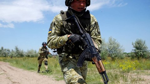 Ukrayna Rusiya ilə sərhəddə təlim keçirdi