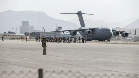 28 amerikalı “Taliban”ın köməyi ilə Kabili tərk etdi