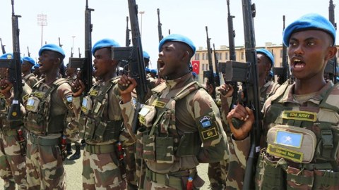 Somalidə hava limanı partladıldı