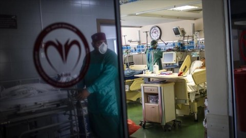 Türkiyə əhalisinin 67.7% tam peyvəndlənib