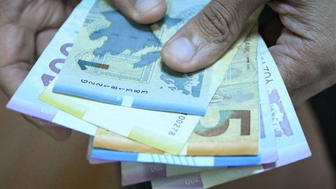 Müavinət və təqaüd alanların sayı açıqlandı