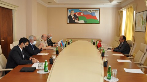 Kəmaləddin Heydərov Cahit Bağçı ilə görüşüb