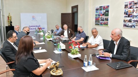 İnternetlə bağlı problemlər müzakirəyə çıxarıldı