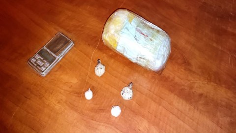 Keçmiş məhkum narkotik satarkən saxlanıldı