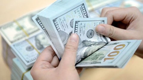 Azərbaycanda dollara tələbat azaldı
