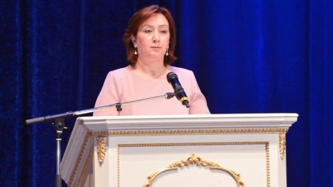 İdarə müdiri valideynlərin məktəbə buraxılmamasının səbəbindən DANIŞDI
