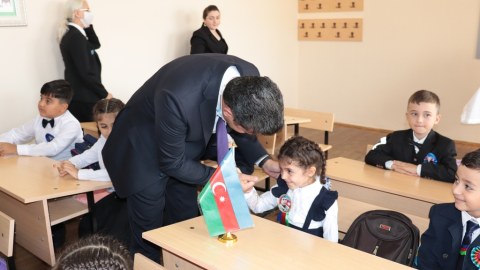 Şəhidlərin adını yaşadan siniflər