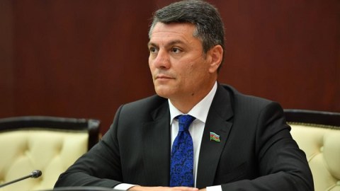 Zəfərə aparan tarixi qərardan bir il ötür