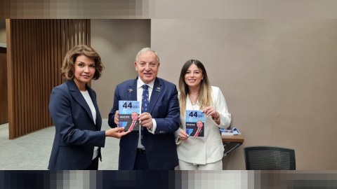 Hulusi Kılıçın kitabı təqdim olundu - FOTO
