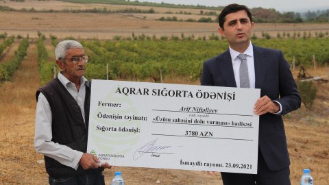 Əkin sahəsinin sığortası üzrə ilk ödəniş edildi
