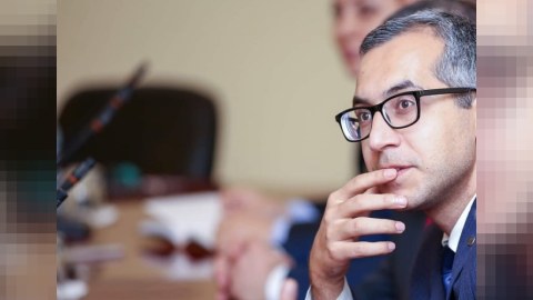 Azərbaycanda ali təhsil almağın QİYMƏTİ - İllik 6500 manat...